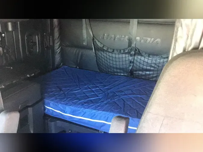 2024 Freightliner Cascadia 126590a504d65e52a20f1bfe2395f7e568b