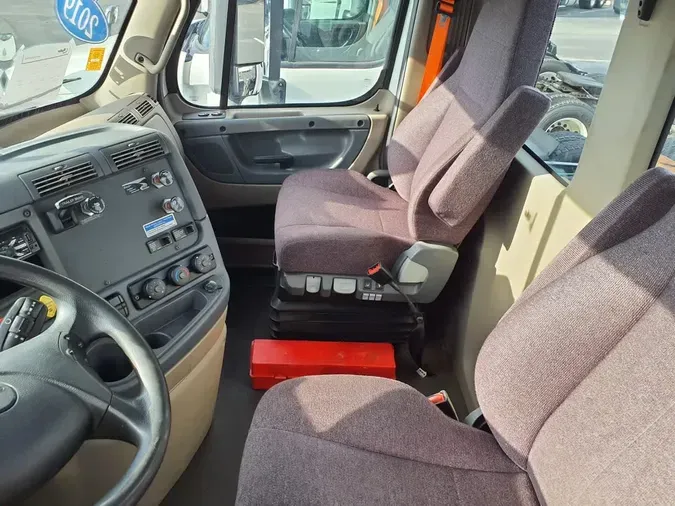 2019 FREIGHTLINER/MERCEDES CASCADIA 125