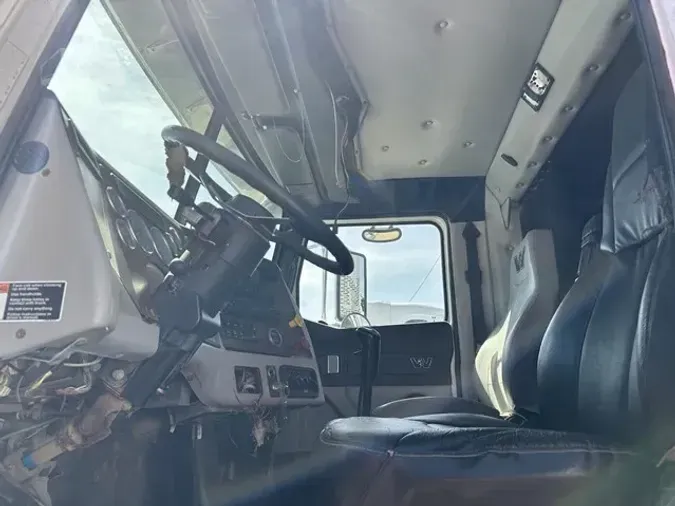 2014 WESTERN STAR 4900