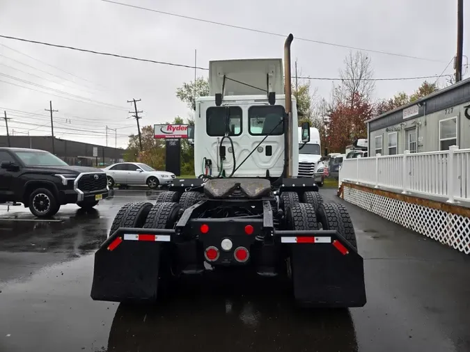 2016 FREIGHTLINER/MERCEDES CASCADIA