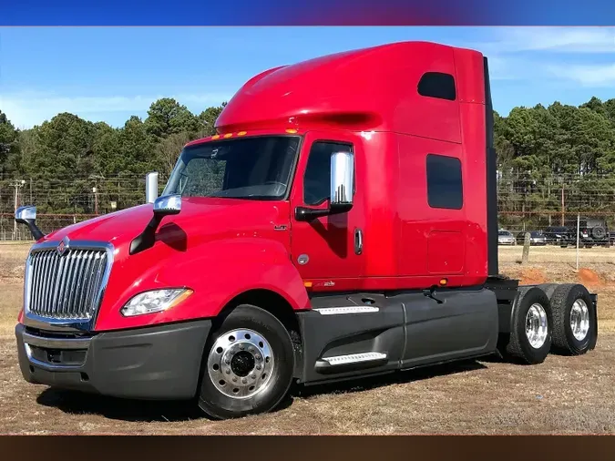 2022 INT LT625 6x4