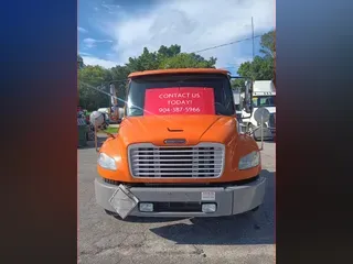 2017 FREIGHTLINER M2 106