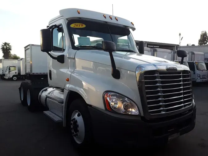 2019 FREIGHTLINER/MERCEDES CASCADIA 125