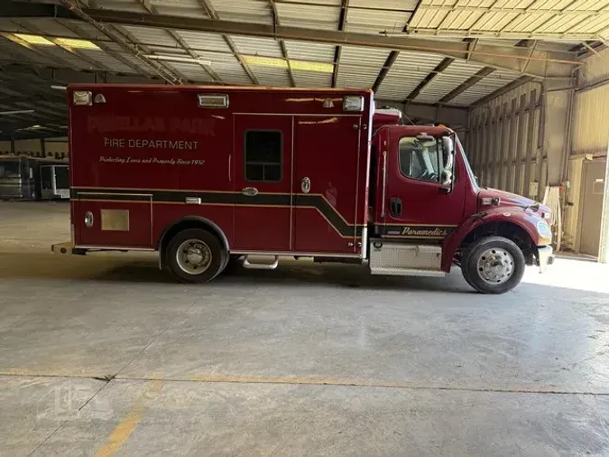 2011 FREIGHTLINER BUSINESS CLASS M2 106