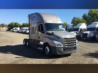 2024 Freightliner Cascadia 126