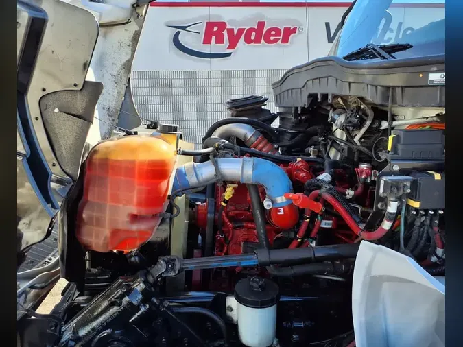 2020 NAVISTAR INTERNATIONAL MV607 (4X2)