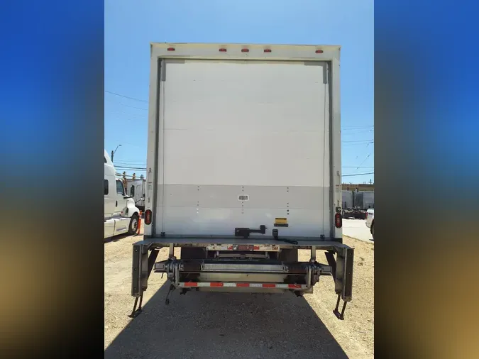 2019 FREIGHTLINER/MERCEDES M2 106