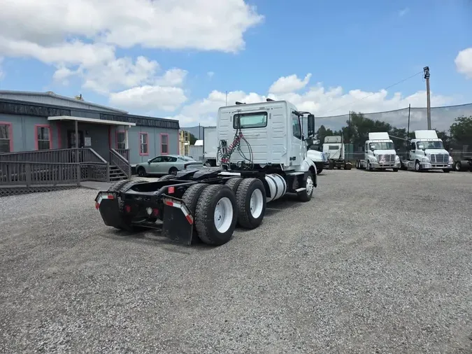2019 VOLVO VNL64T-300592625e9880c320517872c8831b5f74f