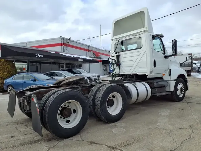 2019 NAVISTAR INTERNATIONAL LT625 DAYCAB T/A