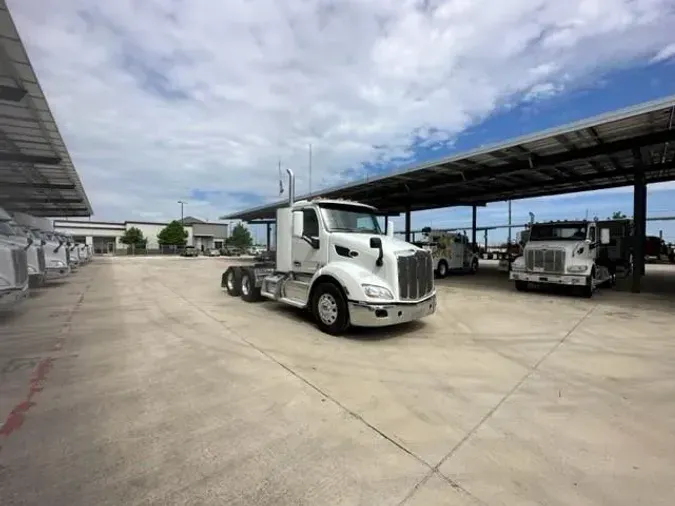 2017 Peterbilt 579