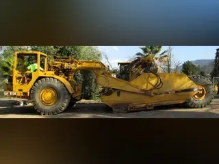 1981 Cat 623B