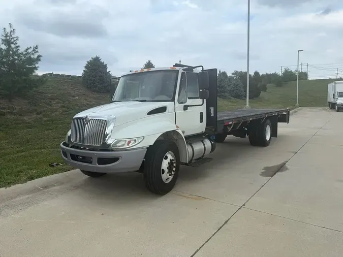2017 International Durastar&reg; Day Cab Cummins B6.7 Allison Highway Series592b8c2dcfdd1fe5774584e9f4c0534b