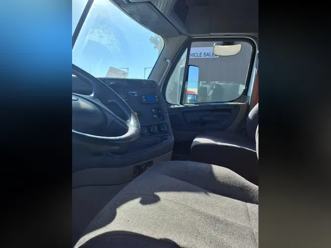 2019 FREIGHTLINER/MERCEDES CASCADIA 125592da913f2d9bd3f1f406d9e22630d0f