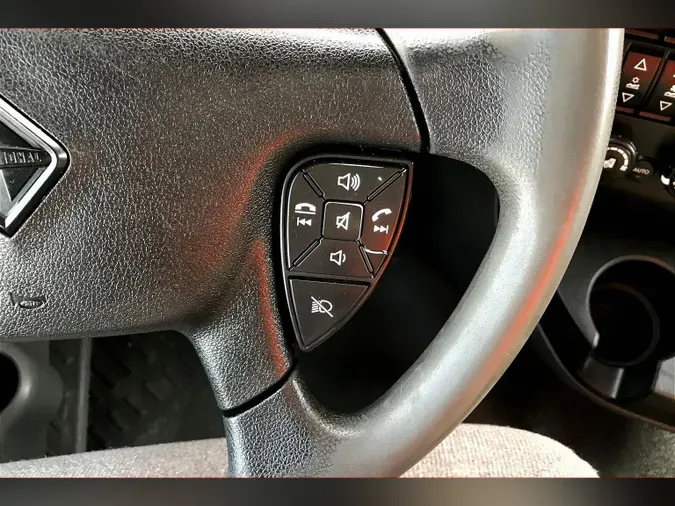 2021 INT LT625 6x4
