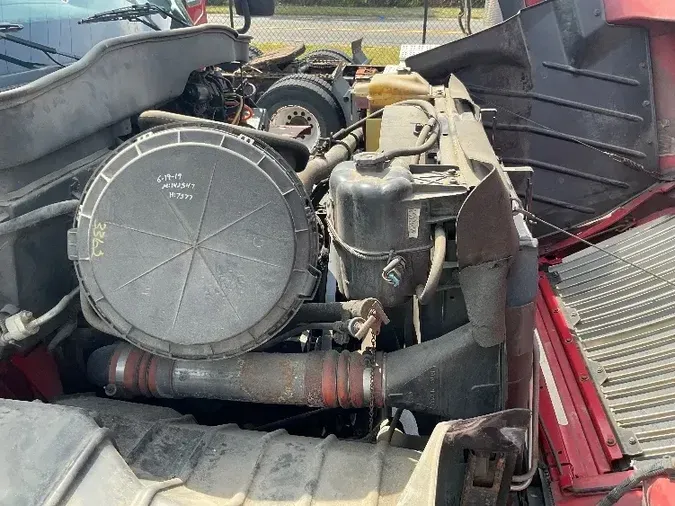 2007 INTERNATIONAL 7600