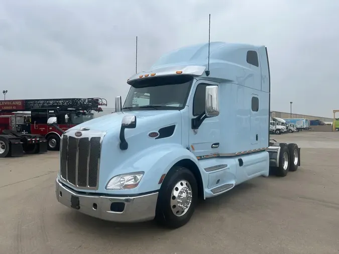 2022 Peterbilt 579