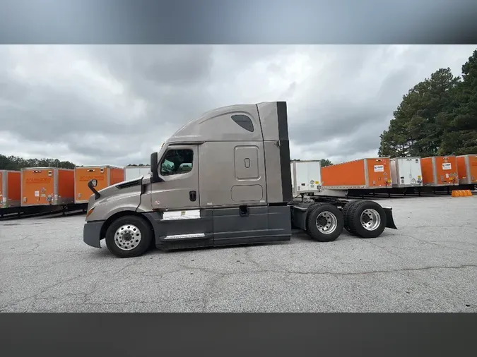 2023 Freightliner Cascadia 126