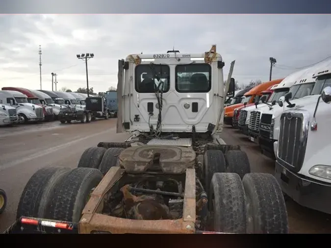2011 FREIGHTLINER CASCADIA 125