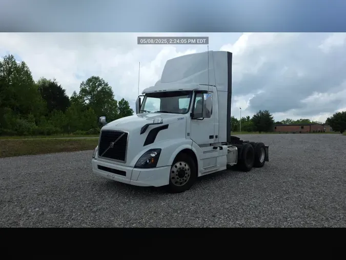 2018 Volvo VNL300