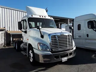 2016 Freightliner CASCADIA 125