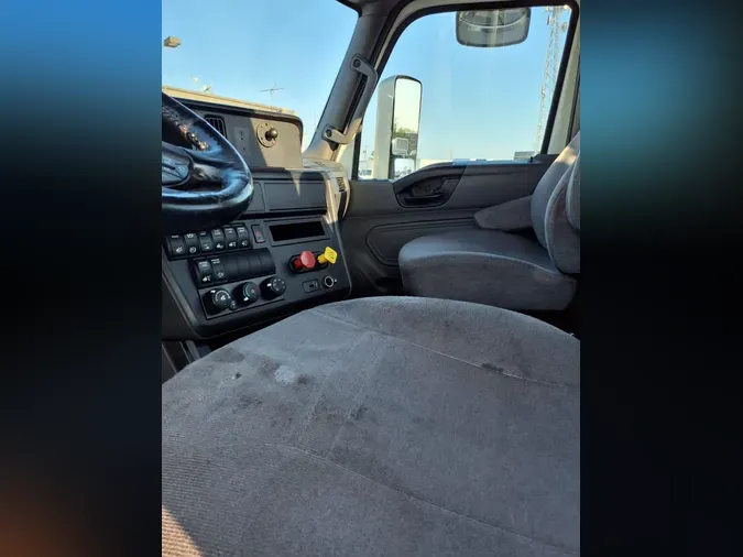 2020 NAVISTAR INTERNATIONAL RH613 DAYCAB S/A