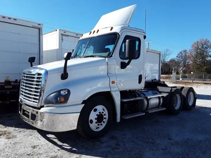 2017 FREIGHTLINER/MERCEDES CASCADIA 12559460cec52a678bca8455caa7fe5ba33