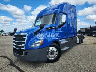 2019 FREIGHTLINER Cascadia 126