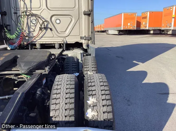 2021 Freightliner Cascadia 126