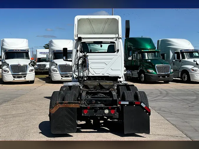 2019 INT LT625 6x4