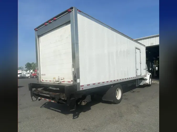 2017 FREIGHTLINER M2 106