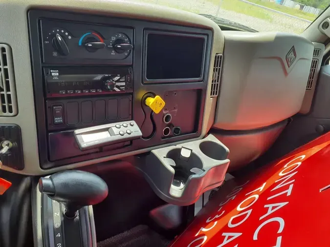 2018 NAVISTAR INTERNATIONAL 4300