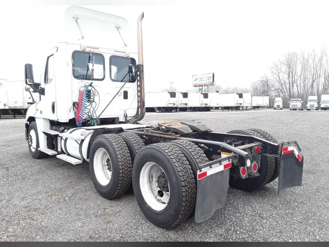 2014 FREIGHTLINER/MERCEDES CASCADIA 125