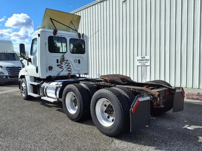 2019 FREIGHTLINER/MERCEDES CASCADIA 125