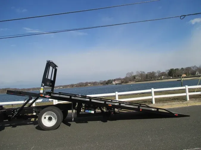2017 INTERNATIONAL 4300