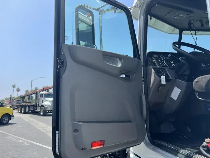 2016 Peterbilt 389