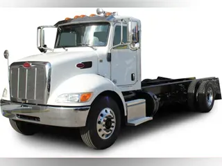 2020 Peterbilt 337