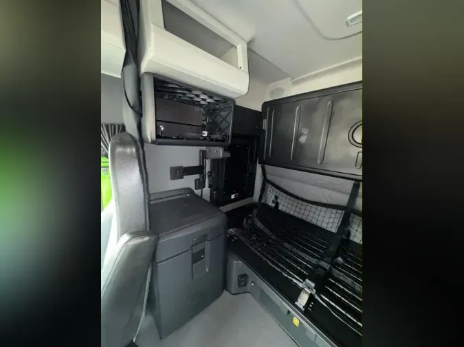 2021 FREIGHTLINER Cascadia 126596263530f7ee0c67f54be07c70d3e8b