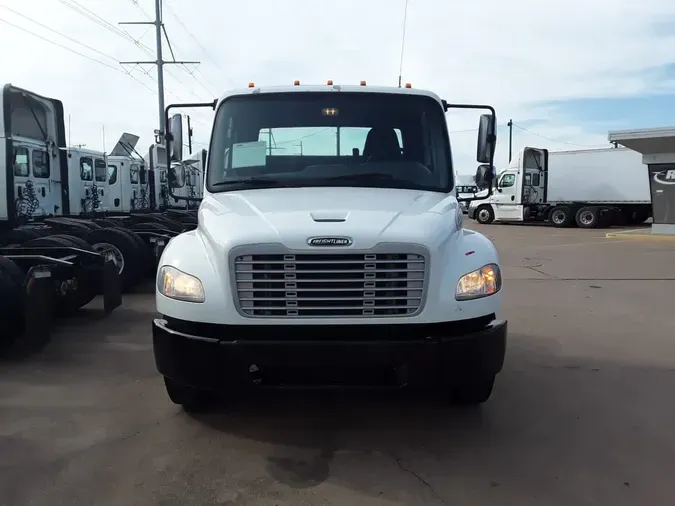 2018 FREIGHTLINER/MERCEDES M2 106