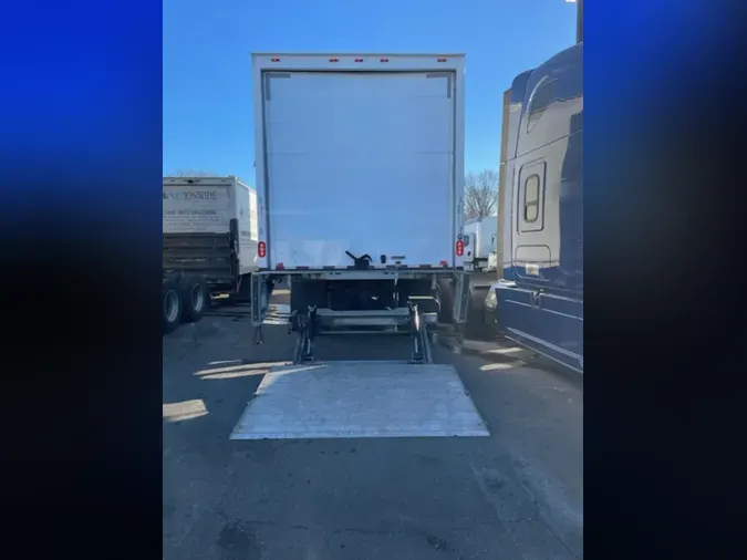 2019 FREIGHTLINER/MERCEDES M2 106