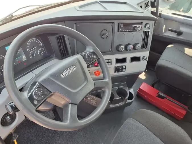 2019 FREIGHTLINER NEW CASCADIA PX12664