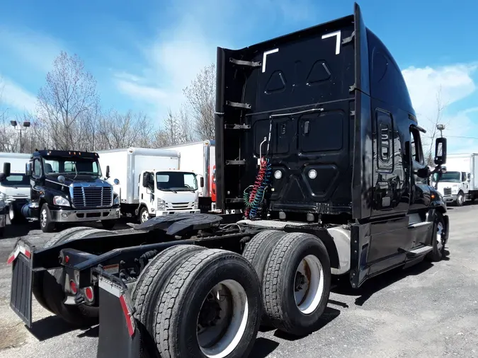 2019 FREIGHTLINER/MERCEDES CASCADIA 125