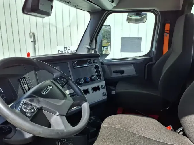 2022 FREIGHTLINER/MERCEDES CASCADIA PX12642ST