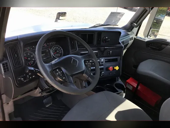 2019 INT LT625 6x4