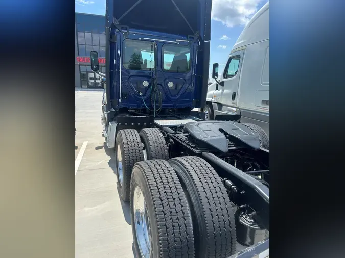 2020 Freightliner Cascadia