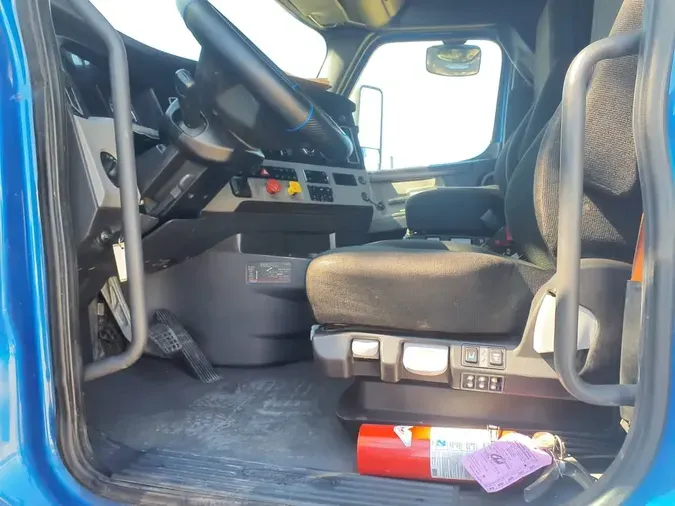 2020 FREIGHTLINER/MERCEDES NEW CASCADIA PX12664