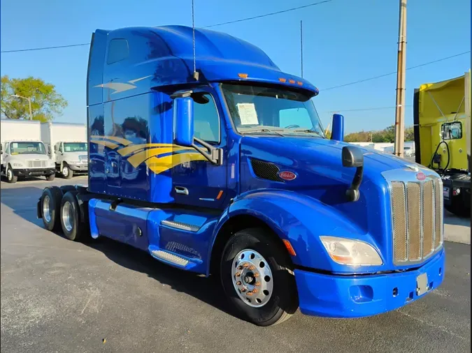 2022 Peterbilt 579597189813cb8a99659fdd184897ea345