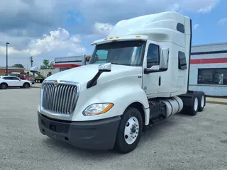 2019 NAVISTAR INTERNATIONAL LT625 SLPR CAB