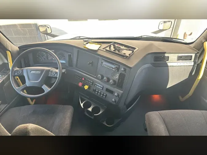 2023 Freightliner Cascadia 1265973e43840a7621585e8c51037d08193