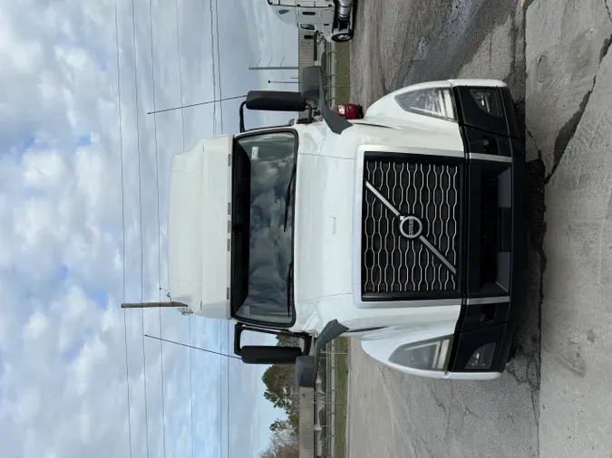 2020 Volvo VNL64T760