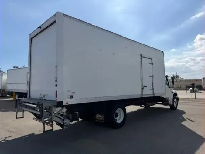 2019 Freightliner Business Class M2 106